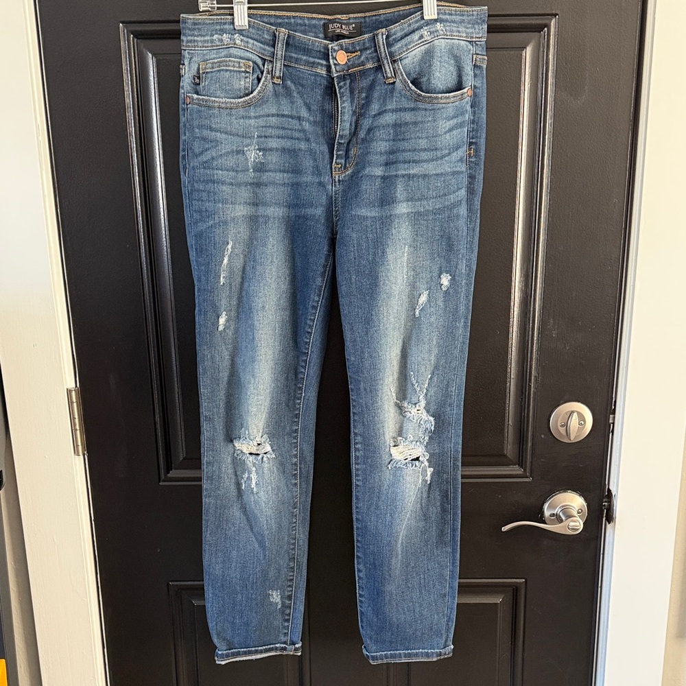 Judy Blue Classic Distressed Straight Leg Jeans